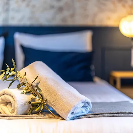 Sea Garden Apartment